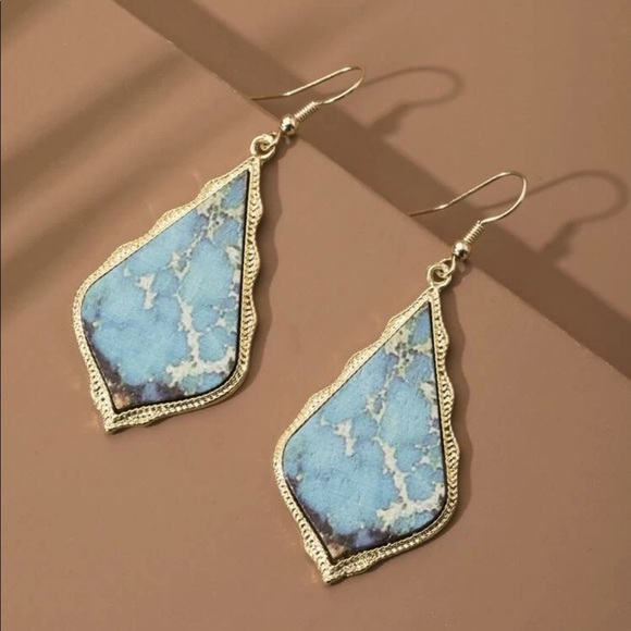 Jewelry - Gold framed turquoise earrings